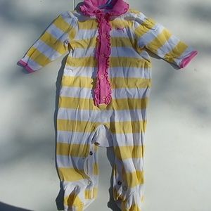 Puma like new pink and yellow footie